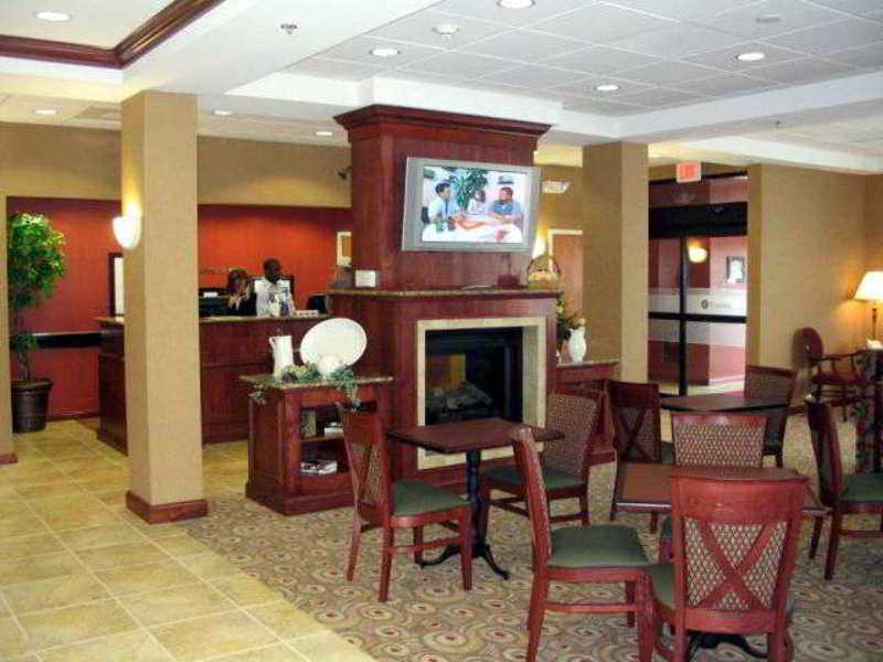 Hampton Inn York Restaurant photo