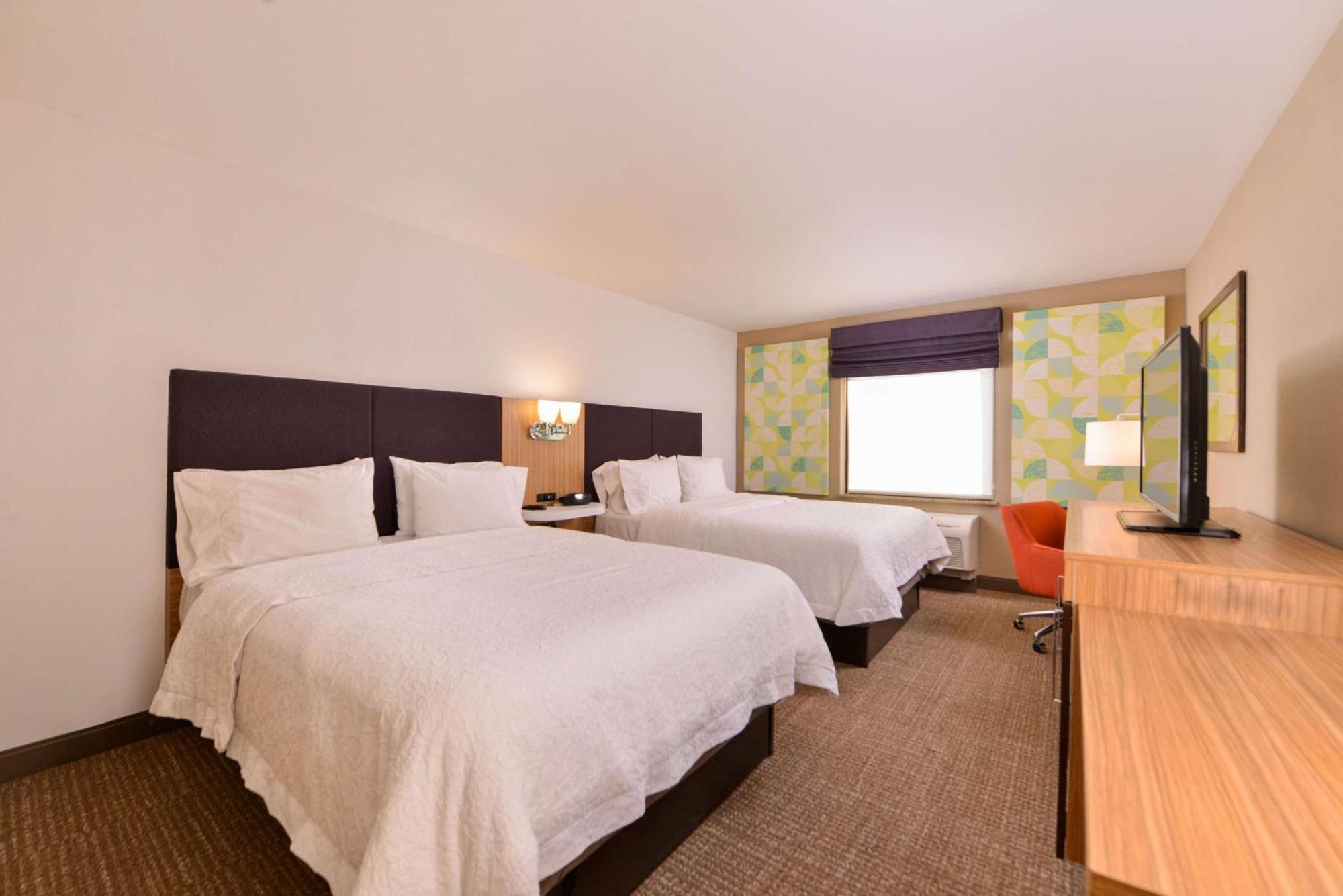 Hampton Inn York Exterior photo