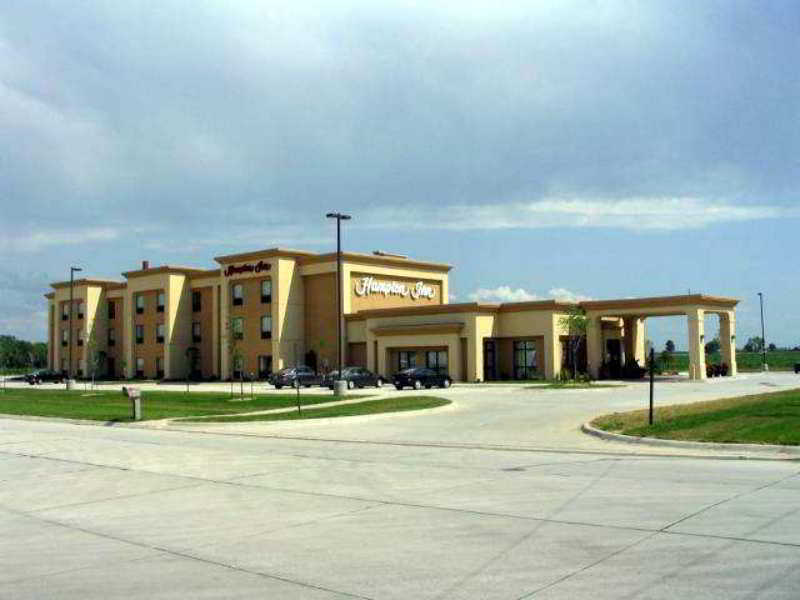 Hampton Inn York Exterior photo